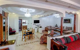 Casa Silya
